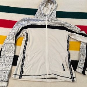 Swix full zip hooded layer